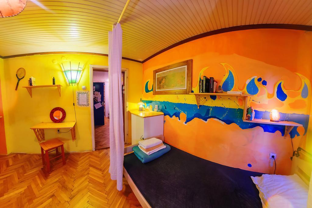 Hostel Mali Mrak Zagreb Extérieur photo